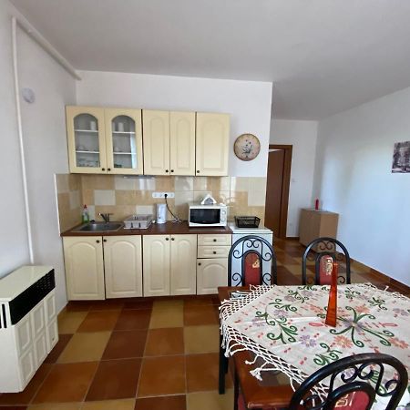 Gabi Lux Apartman Apartment Hajduszoboszlo Ngoại thất bức ảnh