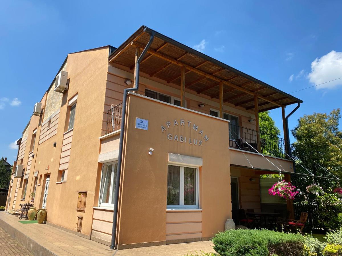 Gabi Lux Apartman Apartment Hajduszoboszlo Ngoại thất bức ảnh