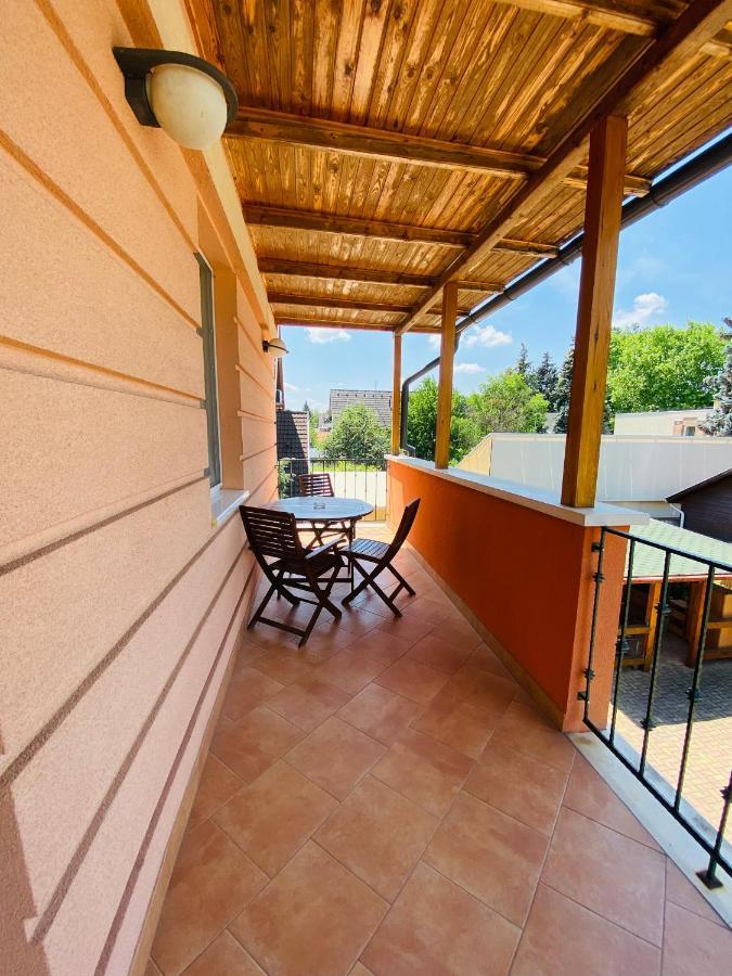 Gabi Lux Apartman Apartment Hajduszoboszlo Ngoại thất bức ảnh