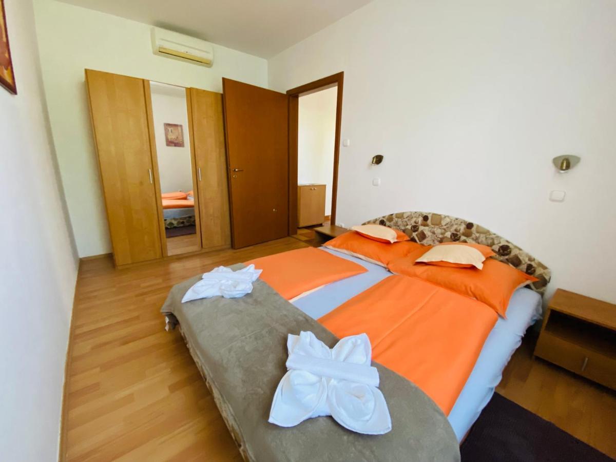 Gabi Lux Apartman Apartment Hajduszoboszlo Ngoại thất bức ảnh